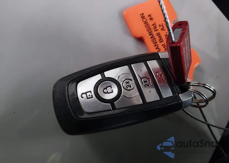 2020 Ford Expedition Limited Max z USA, uszkodzony, nr VIN 1FMJK2AT8LEA38954